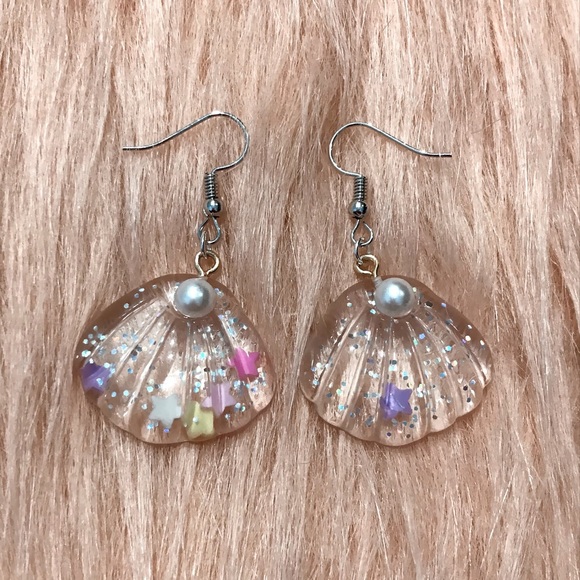 Hand Crafted Jewelry - Handmade Clear Kawaii Glitter Star Confetti Resin Seashell Earrings